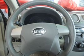 2010款比亚迪G3智能版1．5L手动鑫雅型实拍