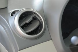 2010款比亚迪G3智能版1．5L手动鑫雅型实拍