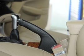 2010款比亚迪F6　2.0L手动尊贵型黄金版实拍