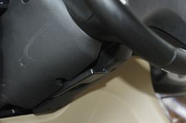 2010款比亚迪F6　2.0L手动尊贵型黄金版实拍