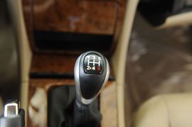 2010款比亚迪F6　2.0L手动尊贵型黄金版实拍