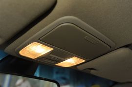 2010款比亚迪F6　2.0L手动尊贵型黄金版实拍