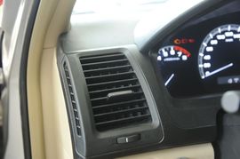 2010款比亚迪F6　2.0L手动尊贵型黄金版实拍