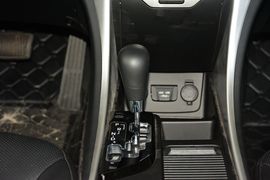 2015款现代索纳塔八经典