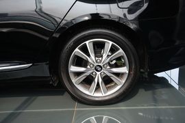 2015款现代索纳塔八经典