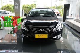 2015款现代索纳塔八经典