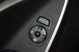 2015款现代全新胜达2.0T自动两驱智能型