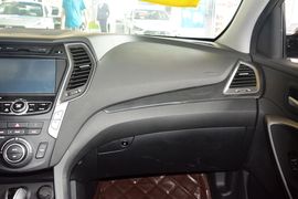 2015款现代全新胜达2.0T自动两驱智能型