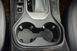 2015款现代全新胜达2.0T自动两驱智能型