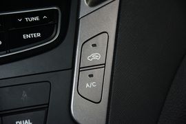 2015款现代全新胜达2.0T自动两驱智能型
