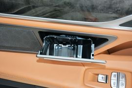2016款宝马730Li领先型