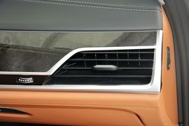 2016款宝马730Li领先型