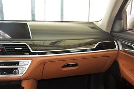 2016款宝马730Li领先型