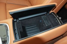 2016款宝马730Li领先型