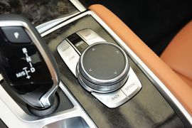 2016款宝马730Li领先型