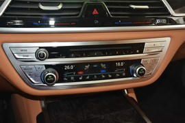 2016款宝马730Li领先型