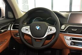 2016款宝马730Li领先型