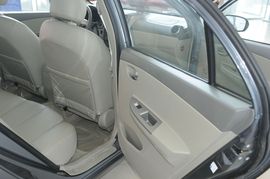 2010款比亚迪G3智能版1.8L自动豪雅型实拍