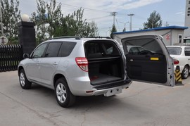 2010款丰田RAV4