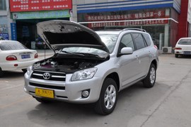 2010款丰田RAV4