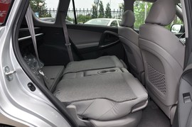2010款丰田RAV4