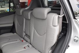 2010款丰田RAV4