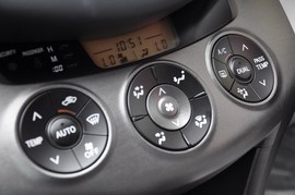 2010款丰田RAV4