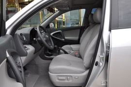 2010款丰田RAV4