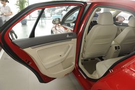 2010款大众速腾1.4TSI手动豪华型实拍