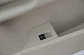 2010款大众速腾1.4TSI手动豪华型实拍