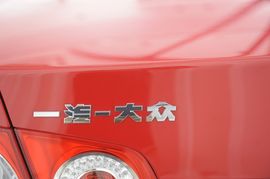 2010款大众速腾1.4TSI手动豪华型实拍