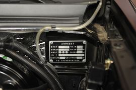 2009款陆风X8