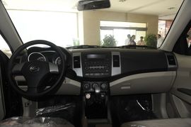2009款陆风X8