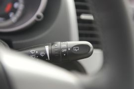 2009款陆风X8