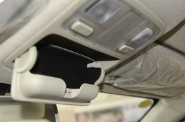 2009款陆风X8