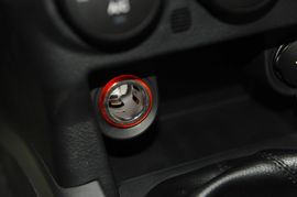 2009款陆风X8