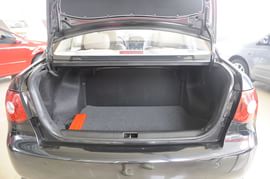 2009款一汽威志三厢1.5L旗舰型实拍