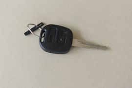 2009款一汽威志三厢1.5L旗舰型实拍