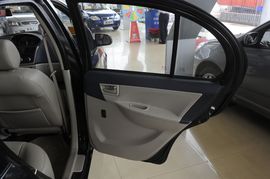 2009款一汽威志三厢1.5L旗舰型实拍