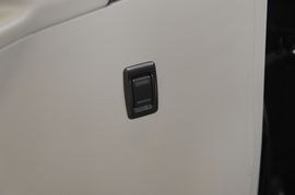 2009款一汽威志三厢1.5L旗舰型实拍