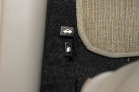 2009款一汽威志三厢1.5L旗舰型实拍