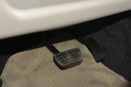 2009款一汽威志三厢1.5L旗舰型实拍