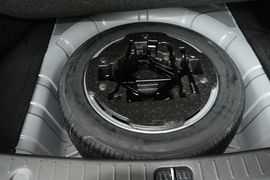 2016款江淮瑞风A60