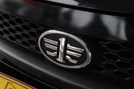 2009款一汽威志三厢1.5L旗舰型实拍