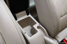2010款大众速腾1.4TSI手动豪华型实拍