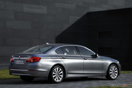 2011款华晨宝马528Li