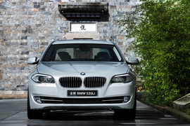 2011款华晨宝马535Li