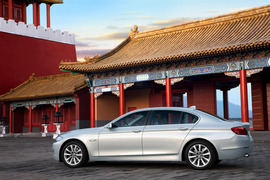 2011款华晨宝马535Li