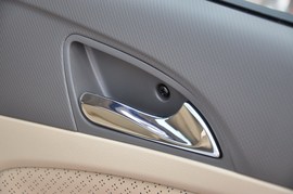 2010款现代瑞纳1.6L