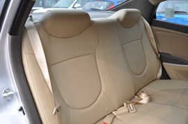 2010款现代瑞纳1.6L